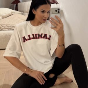 T-shirt z napisem